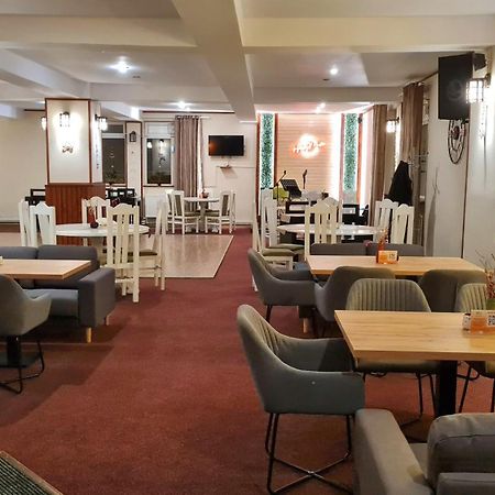 Pensiunea Happy Inn Vatra Dornei Luaran gambar