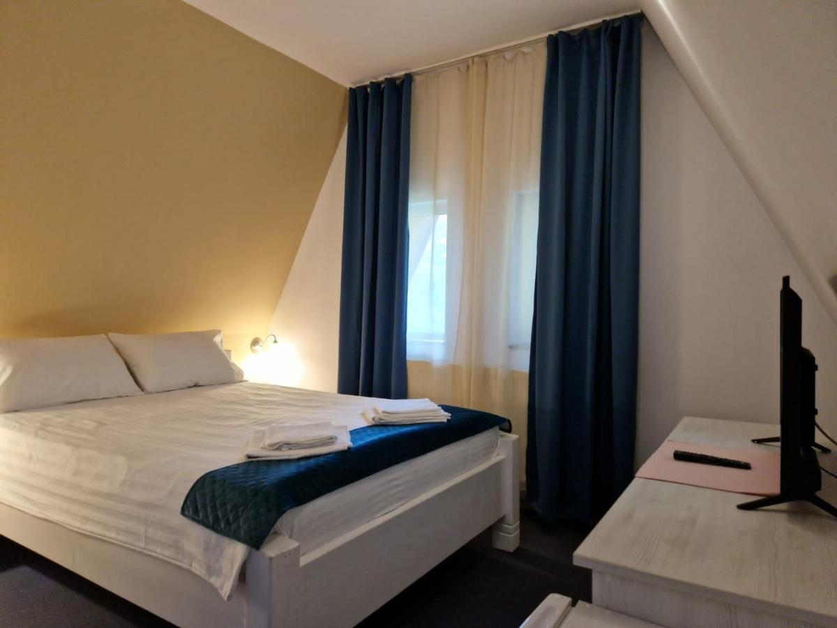 Pensiunea Happy Inn Vatra Dornei Luaran gambar